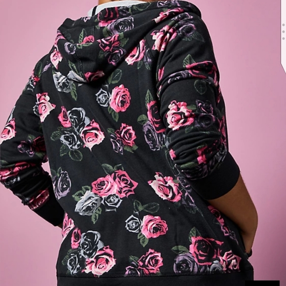 🆕BETSEY JOHNSON BLACK FLORAL TERRY HOODIE - Picture 3 of 4